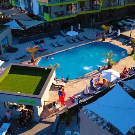 Bell Marina Alezzi - Langa Plaja