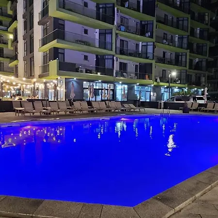 Bell Marina Alezzi - Langa Plaja 아파트